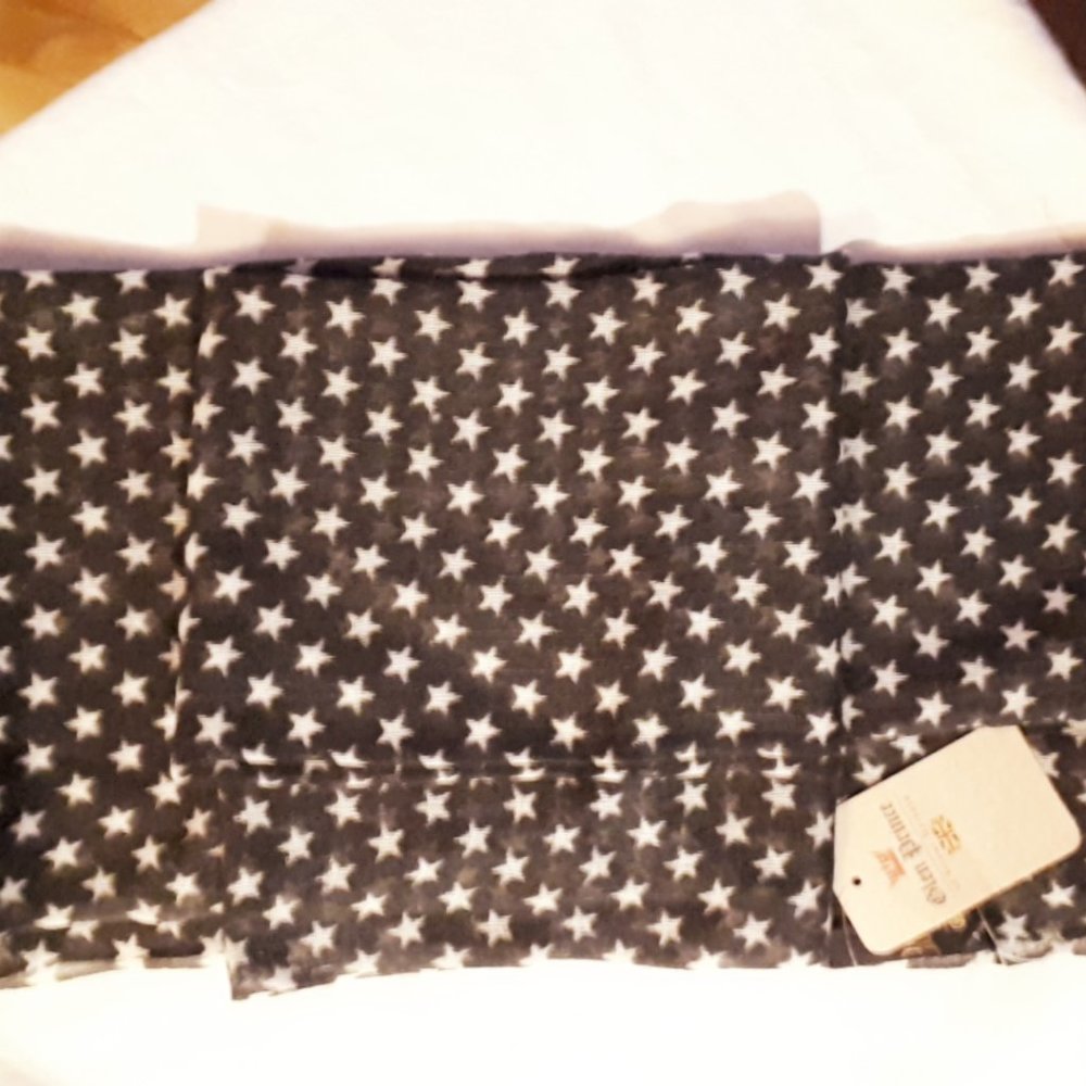 NWT woven wool scarf